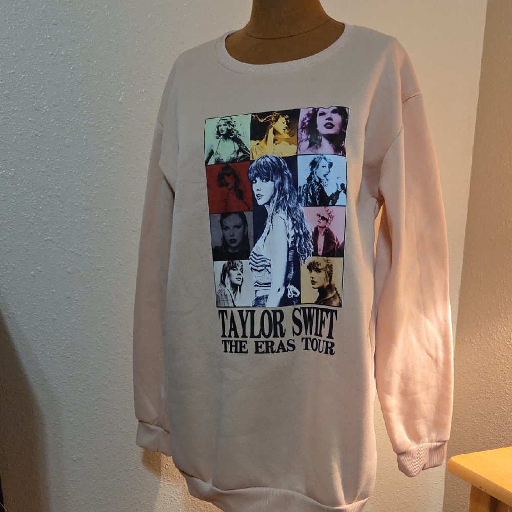 Taylor Swift The Eras Tour Graphic Sweatshirt - Light Pink New And Never Worn